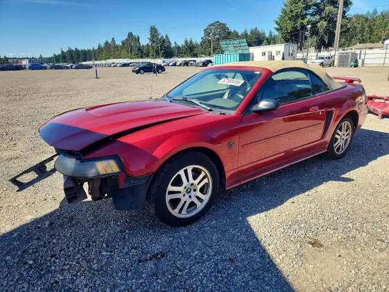 2004 Ford Mustang Deluxe