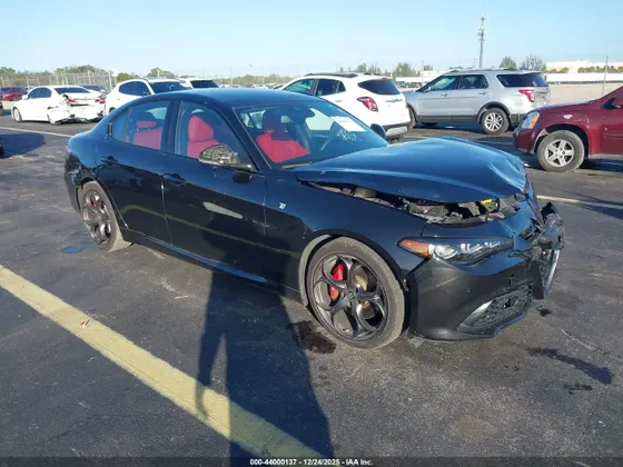 2024 Alfa Romeo Giulia Ti