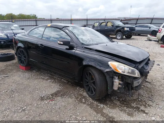 2011 Volvo C70 T5