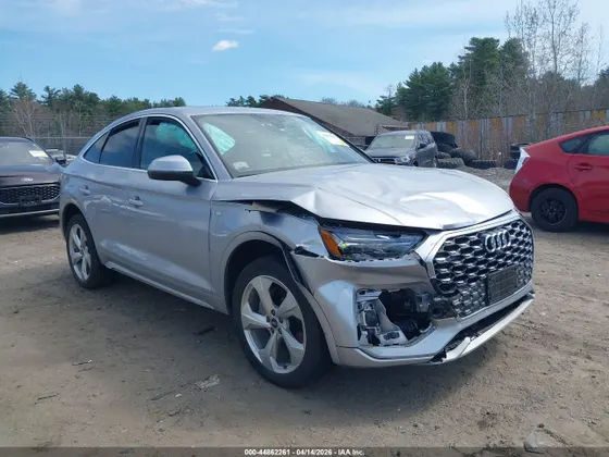 2023 Audi Q5 Sportback S line Premium Plus