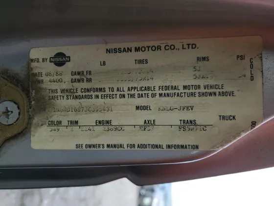 1988 Nissan Hardbody King Cab 2WD KING CAB