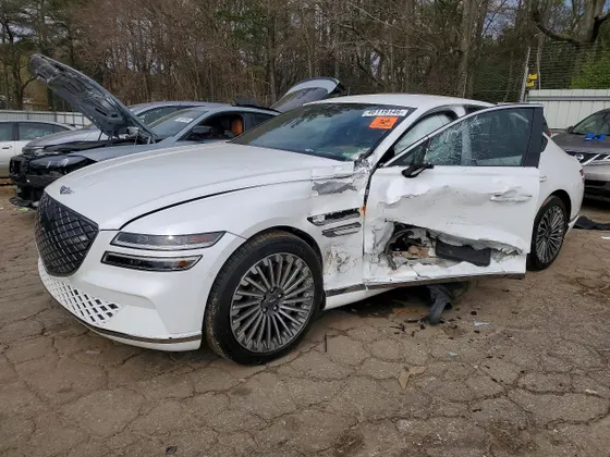 2023 Genesis Electrified G80