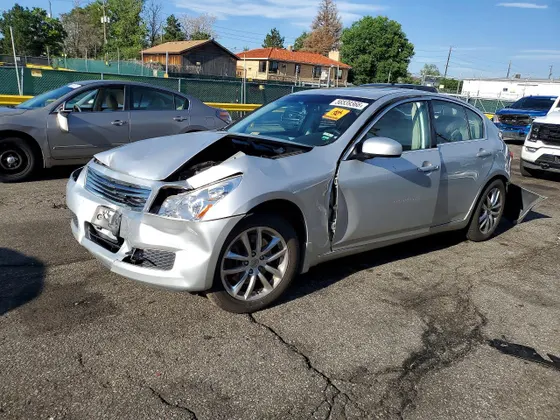 2008 INFINITI G35 Sedan x