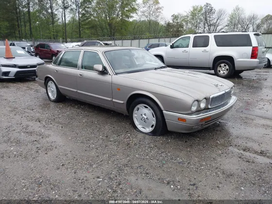 1996 Jaguar XJ Series Sedan