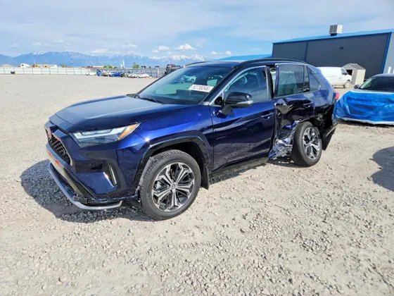 2025 Toyota RAV4 Plug-In Hybrid XSE