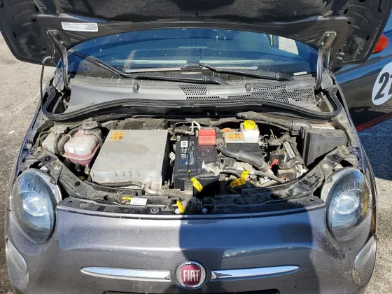2015 FIAT 500e 500