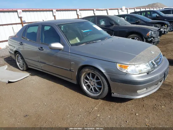 2001 Saab 9-5 AERO