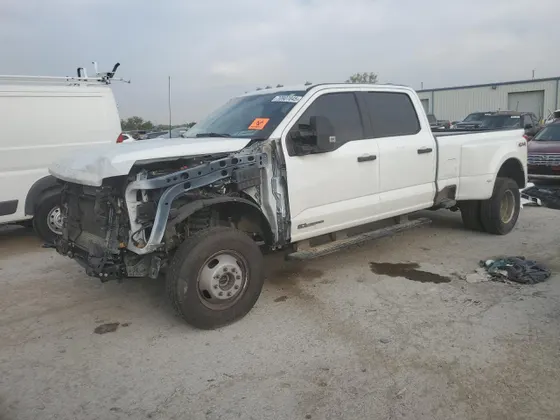 2024 Ford Super Duty F-350 DRW XL