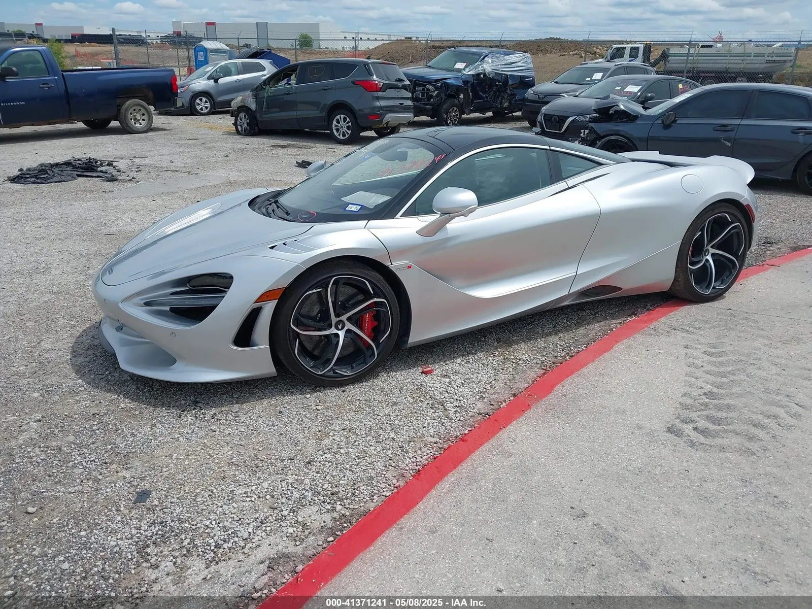2024 McLaren 750S COUPE