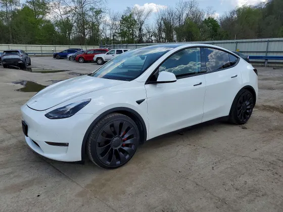2022 Tesla Model Y Performance