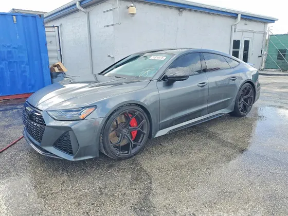 2025 Audi RS 7 performance