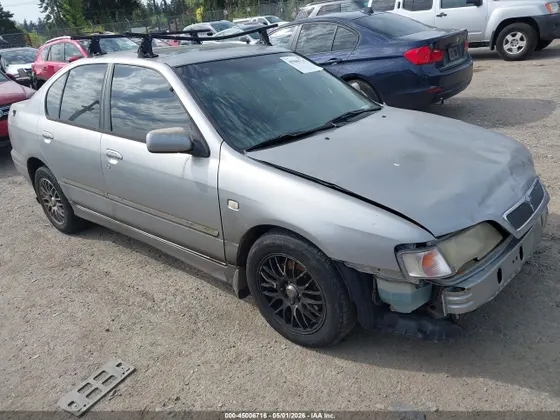2001 INFINITI G20 Luxury