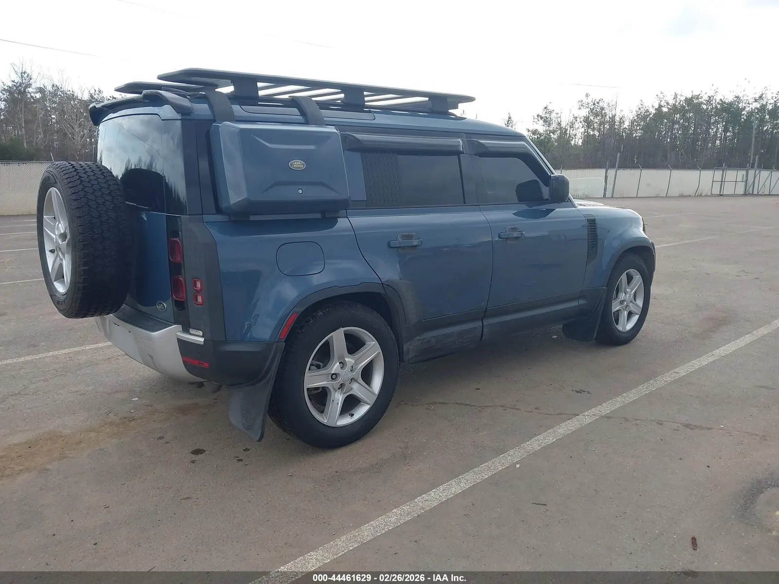 2020 Land Rover Defender SE