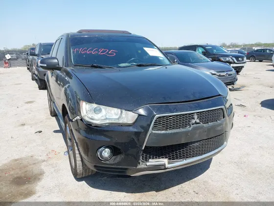 2011 Mitsubishi Outlander XLS