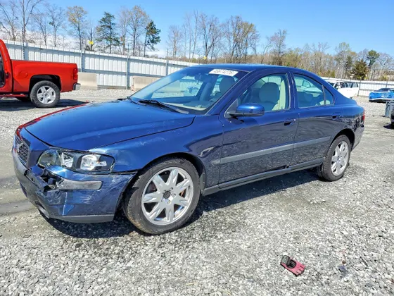 2004 Volvo S60