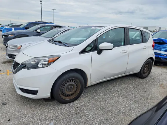 2018 Nissan Versa Note SV