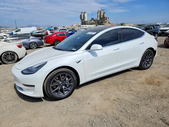 2020 Tesla Model 3 Standard Range Plus