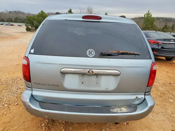 2006 Chrysler Town & Country SWB TOWN & COUNTRY