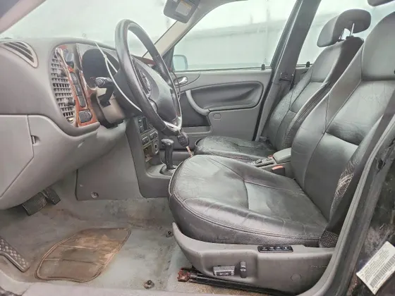 2002 Saab 9-3 SE