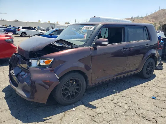 2013 Scion xB SCION XB