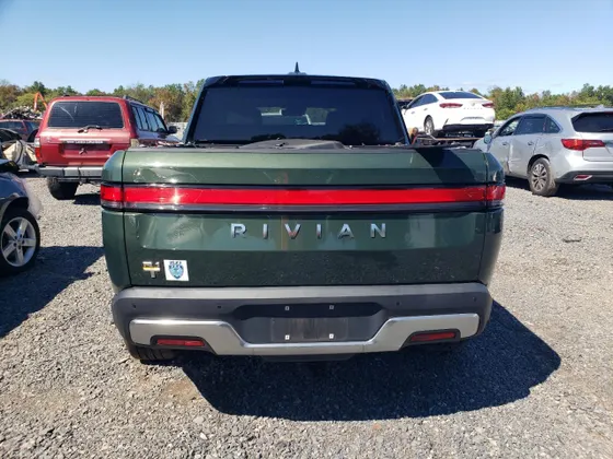 2022 Rivian R1T Adventure Package