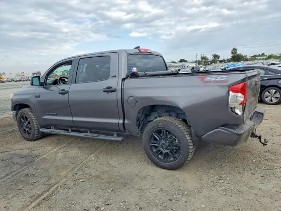 2021 Toyota Tundra 2WD SR5