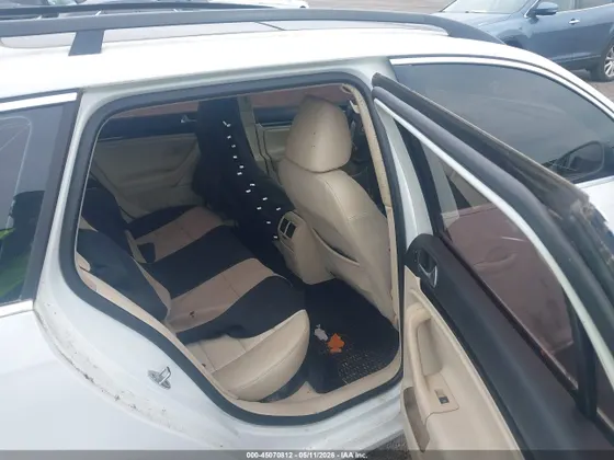 2014 Volkswagen Jetta SportWagen TDI w/Sunroof