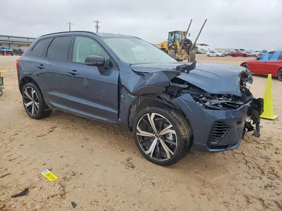 2025 Volvo XC60 Plug-In Hybrid Ultra