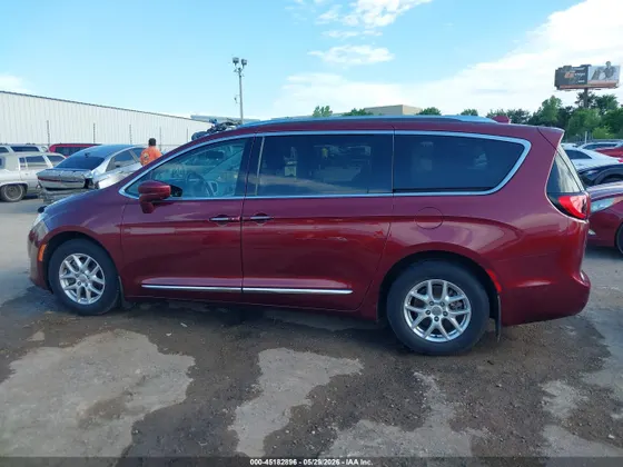 2020 Chrysler Pacifica Touring L