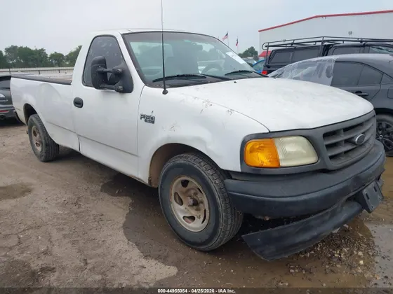 2004 Ford F-150 Heritage XL