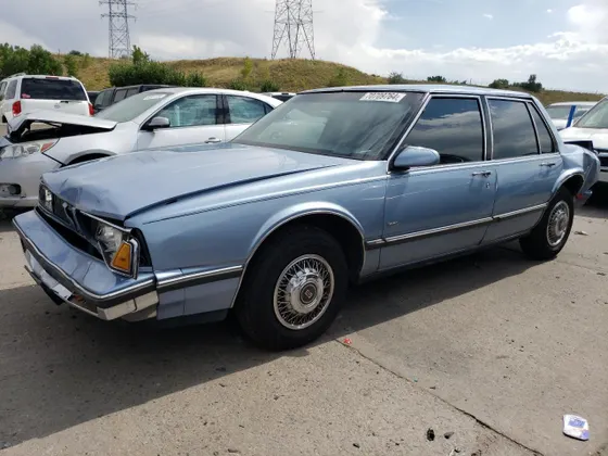1989 Oldsmobile Delta 88 ROYALE