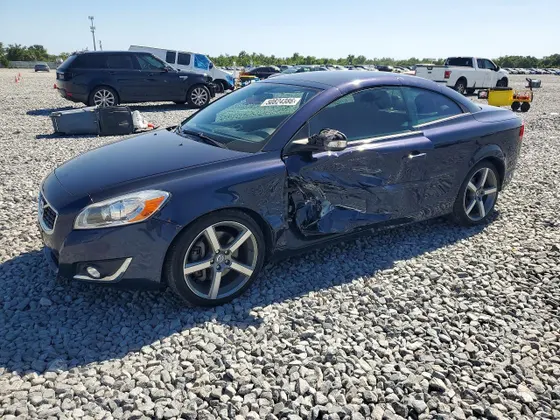 2013 Volvo C70 T5