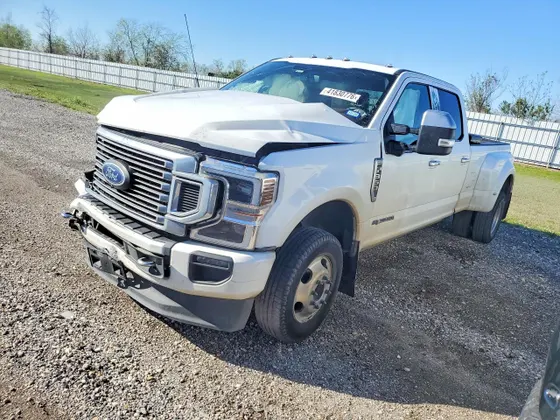 2022 Ford Super Duty F-350 DRW King Ranch