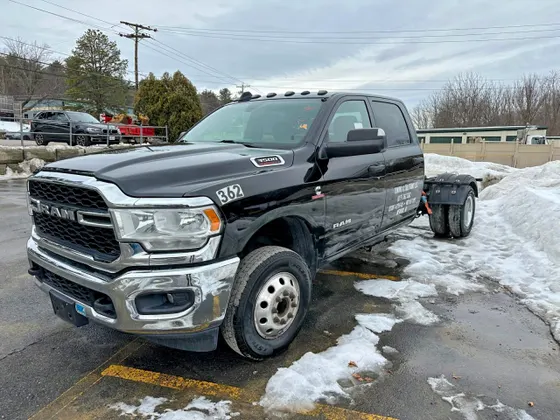 2022 Ram 3500 Chassis Cab Tradesman
