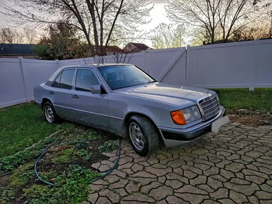 1991 Mercedes-Benz 250