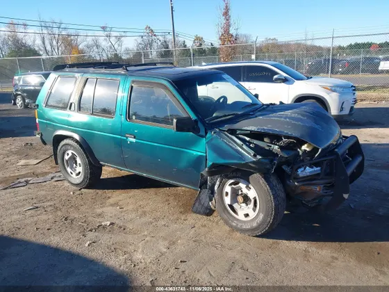 1995 Nissan Pathfinder LE