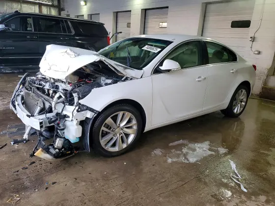 2016 Buick Regal Premium II