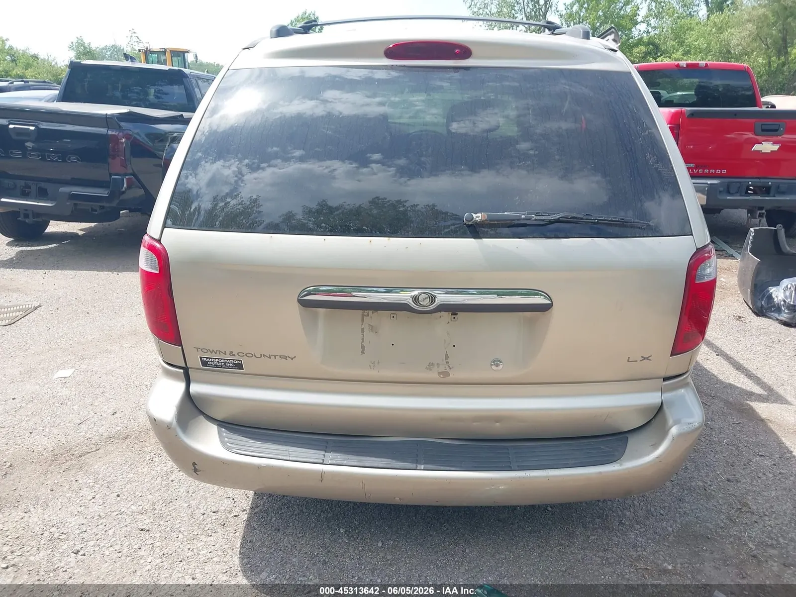 2003 Chrysler Town & Country LX