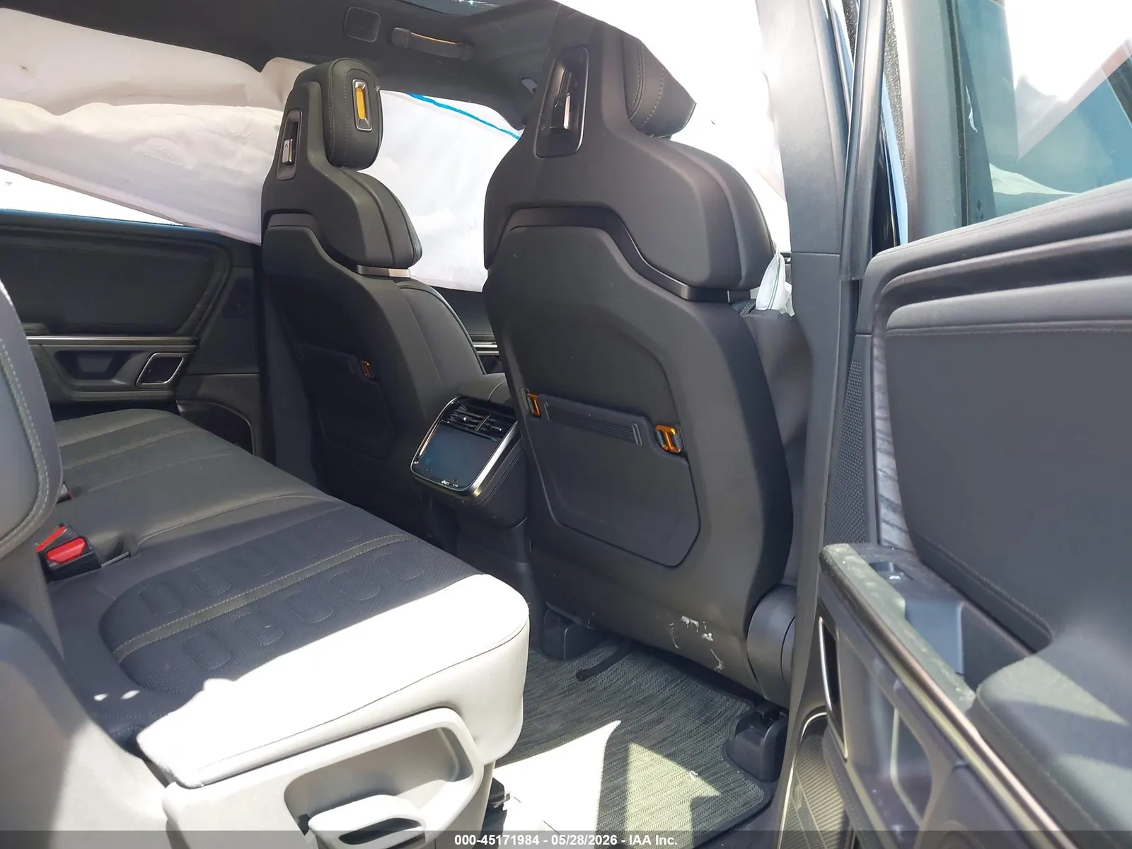 2023 Rivian R1S Adventure