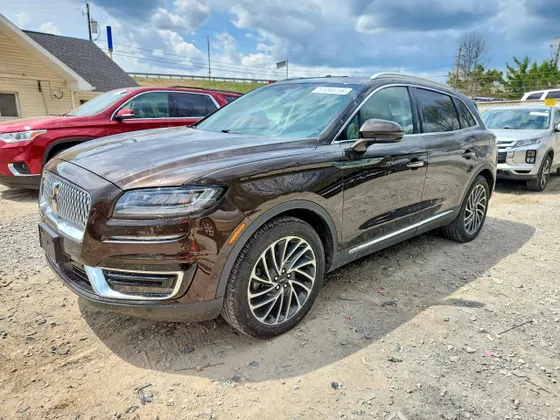 2020 Lincoln Nautilus Reserve