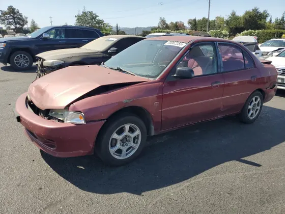 2000 Mitsubishi Mirage DE