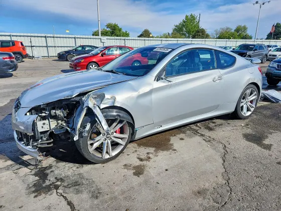 2010 Hyundai Genesis Coupe Grand Touring w/Nav