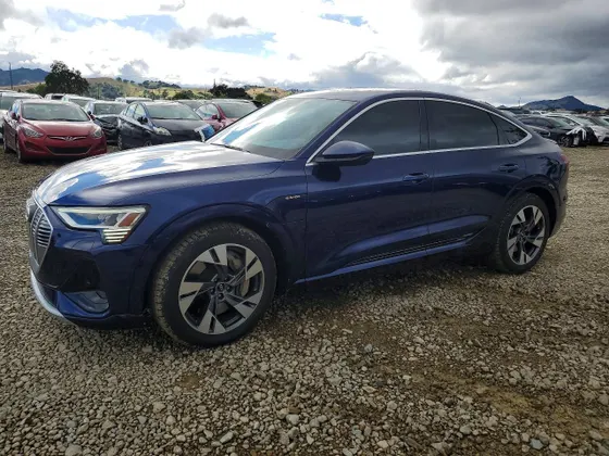 2022 Audi e-tron Sportback S line Premium