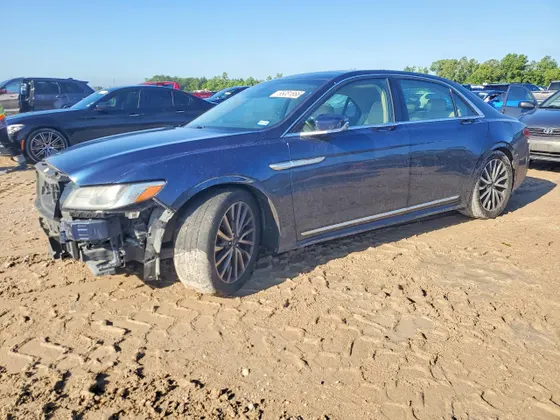 2017 Lincoln Continental Select