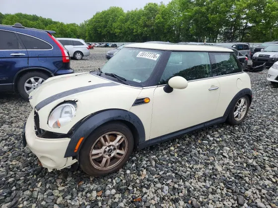 2012 MINI Cooper Hardtop COOPER