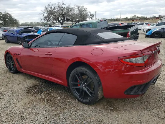 2016 Maserati GranTurismo Convertible Sport