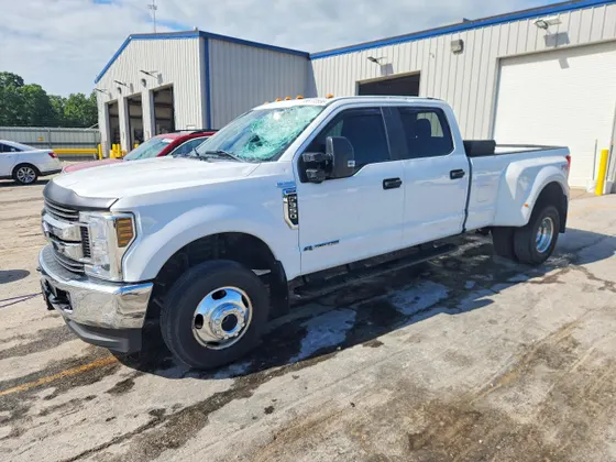 2019 Ford Super Duty F-350 DRW XL