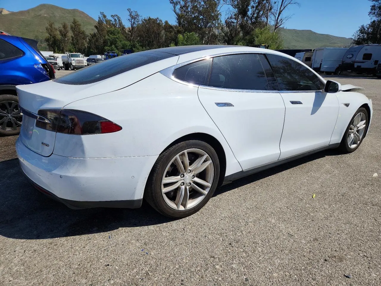 2015 Tesla Model S 85D