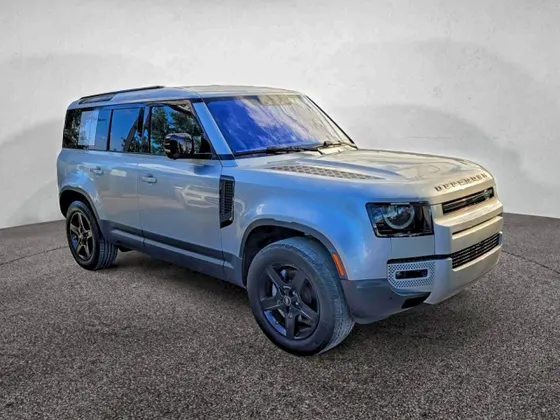 2021 Land Rover Defender SE