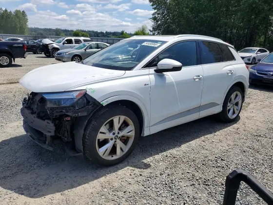 2023 Audi Q4 e-tron Premium